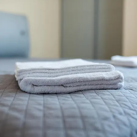 Brand New Downtown Apartment Varna