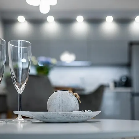 Brand New Downtown Apartment Varna