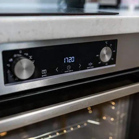 Brand New Downtown * Varna