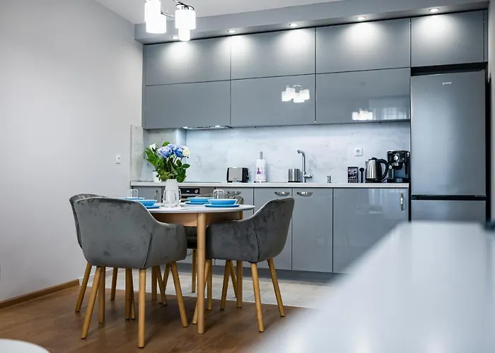 Brand New Downtown Apartman Várna