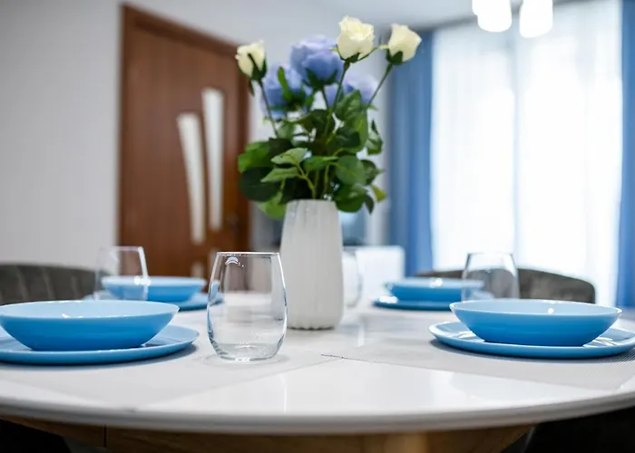 Brand New Downtown Apartman *