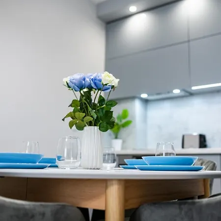 Brand New Downtown * Varna