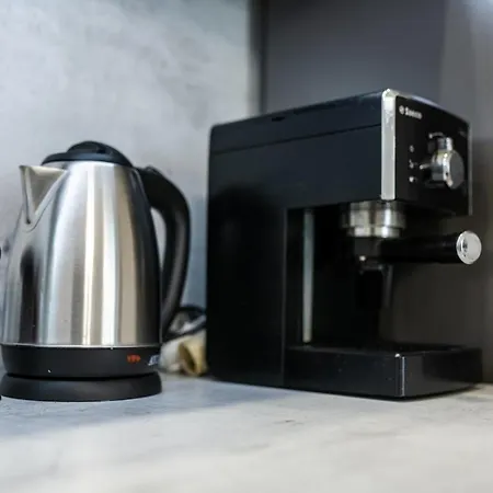 Brand New Downtown شقة *