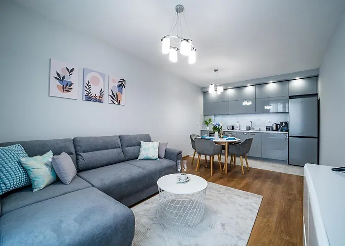 Brand New Downtown * Varna